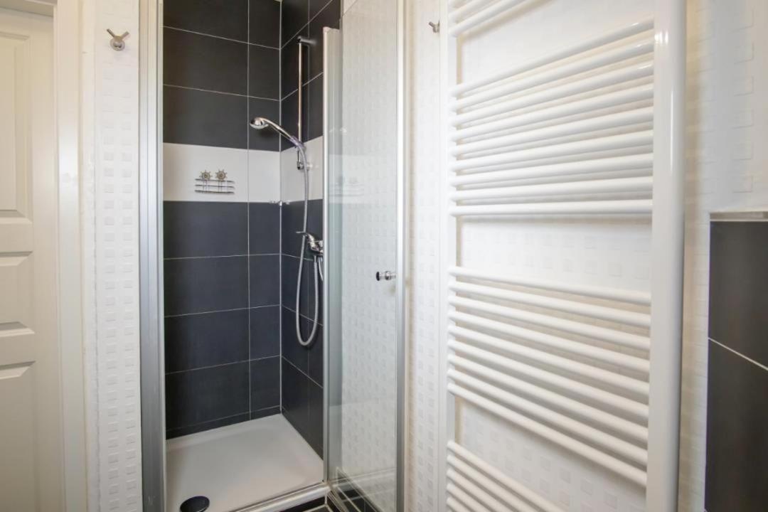 Strandhotel-Heiligenhafen-Wohnung-120-Wellenreiter-Typ-Ii Bagian luar foto